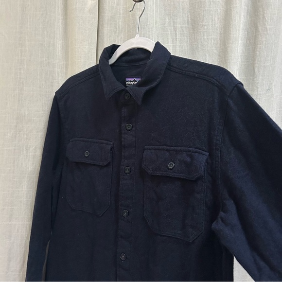Patagonia Men's Knoven Shirt size small navy blue - Picture 8 of 14